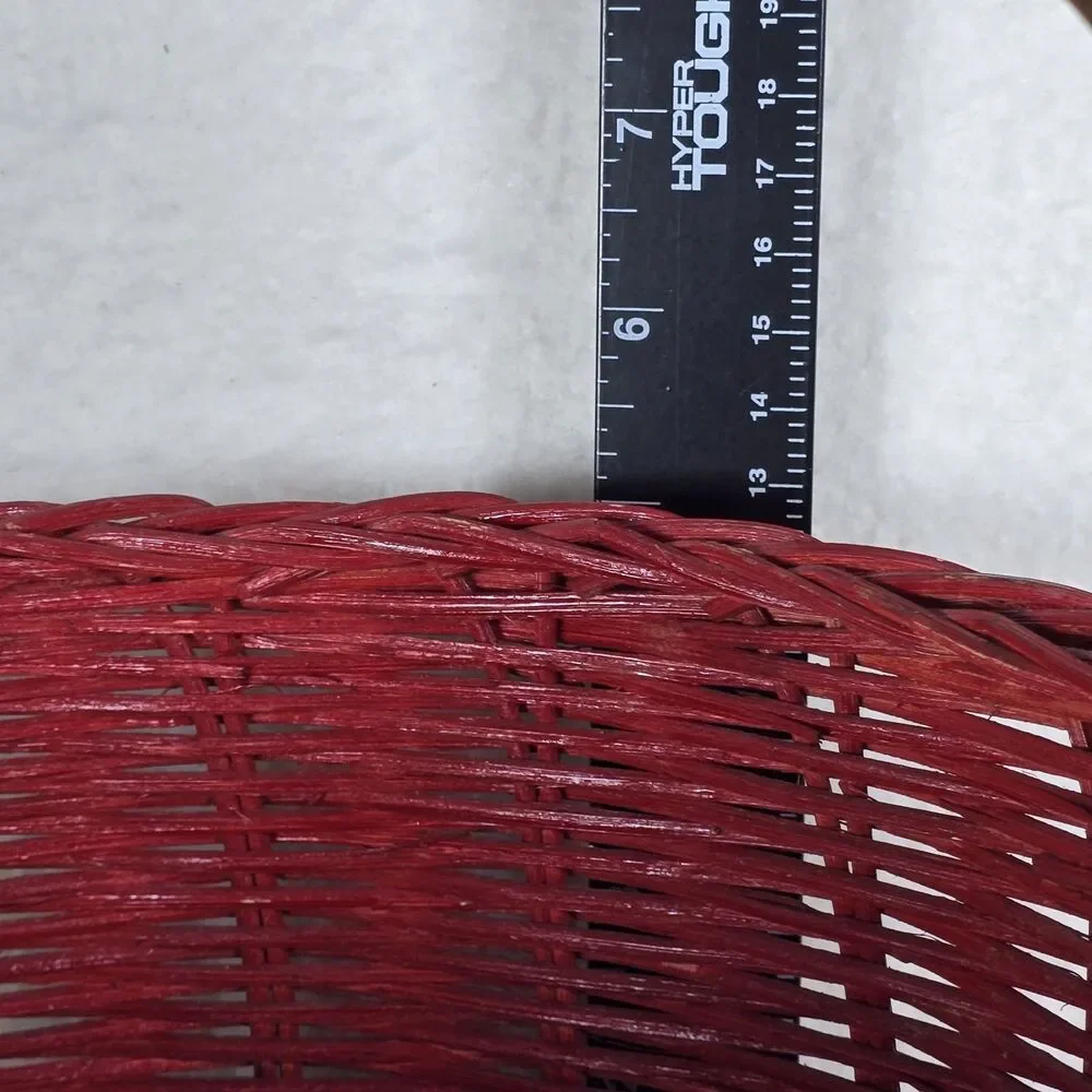 Red And Green Christmas Basket With Gold Handles 11x5 - Picture 3 of 8